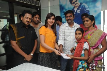 Samantha at Attarintiki Daredi 50 days Charity Pressmeet